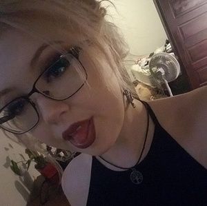 Meet your Posher, Meagan